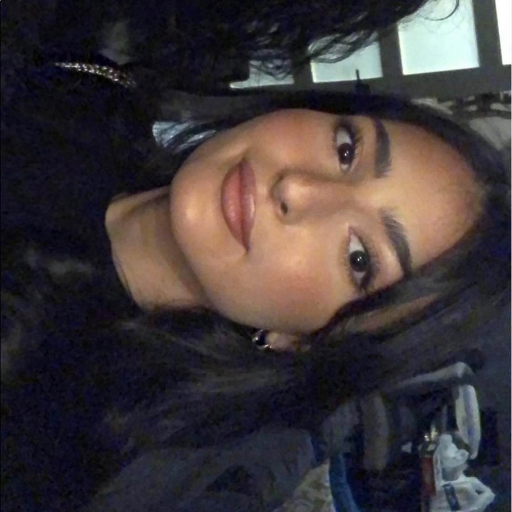 Meet your Posher, Rania